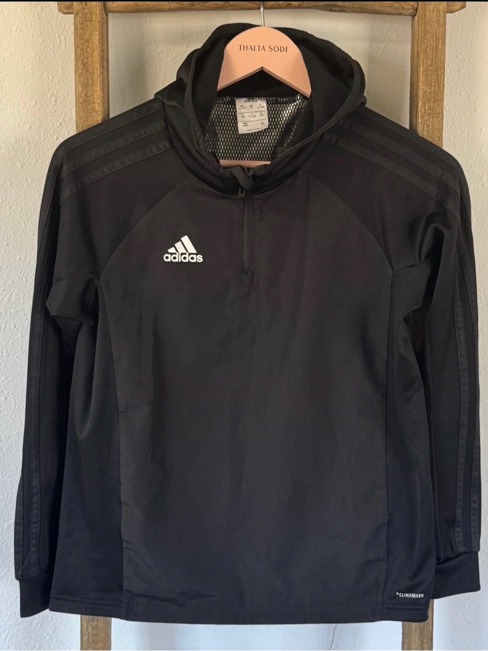 Kids Adidas All black zip up hooded active jacket
Size Medium 11-12
Like new